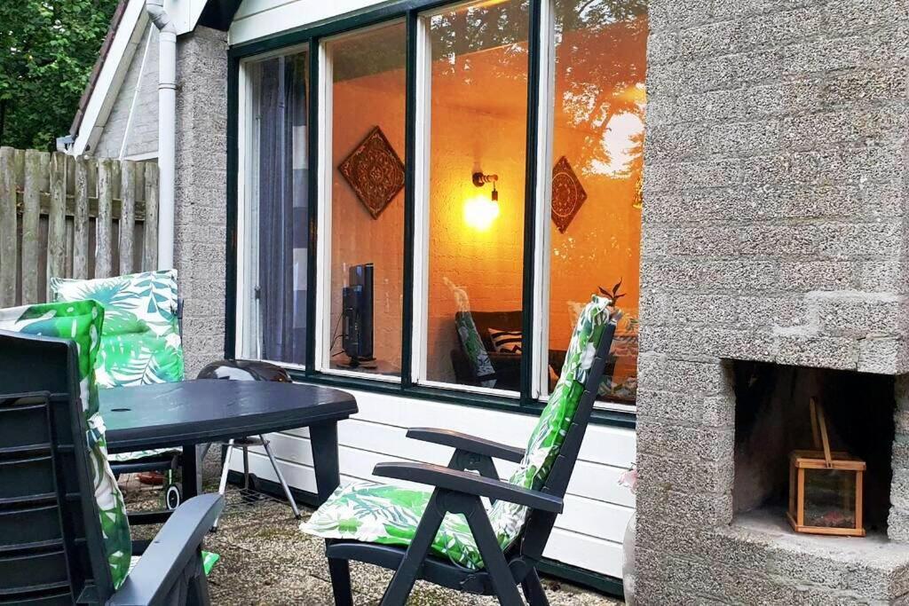 Ervaar Vredige Rust In Deze Charmante Knusse Bungalow Posterholt Zewnętrze zdjęcie